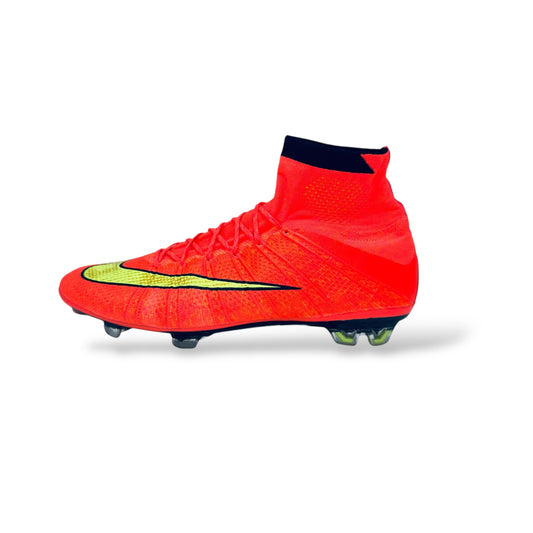 Nike Mercurial Superfly IV FG - Hyperpunch/Gold/Black