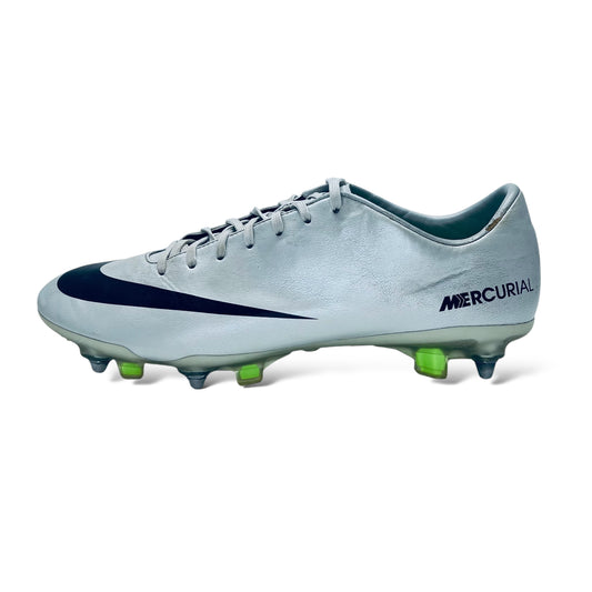 Nike Mercurial Vapor IX SG-PRO Leather-Finish Review-Grey/Green