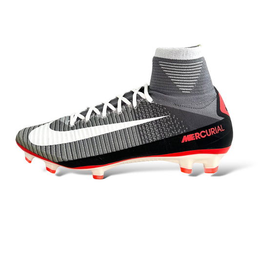 Nike Mercurial Superfly V Elite SE FG F010